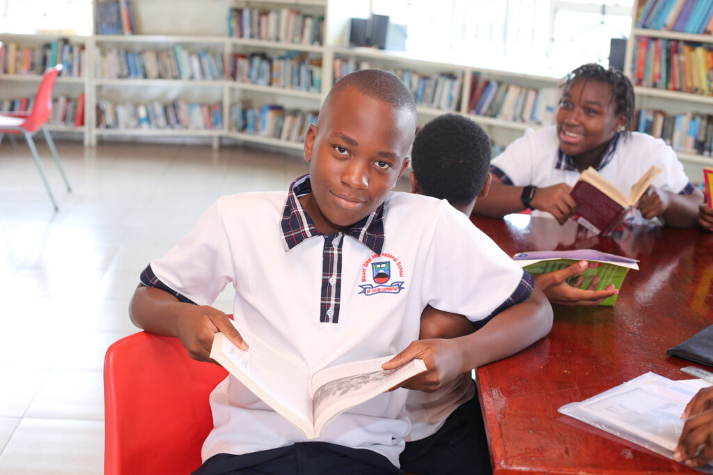 student in mount sinai library